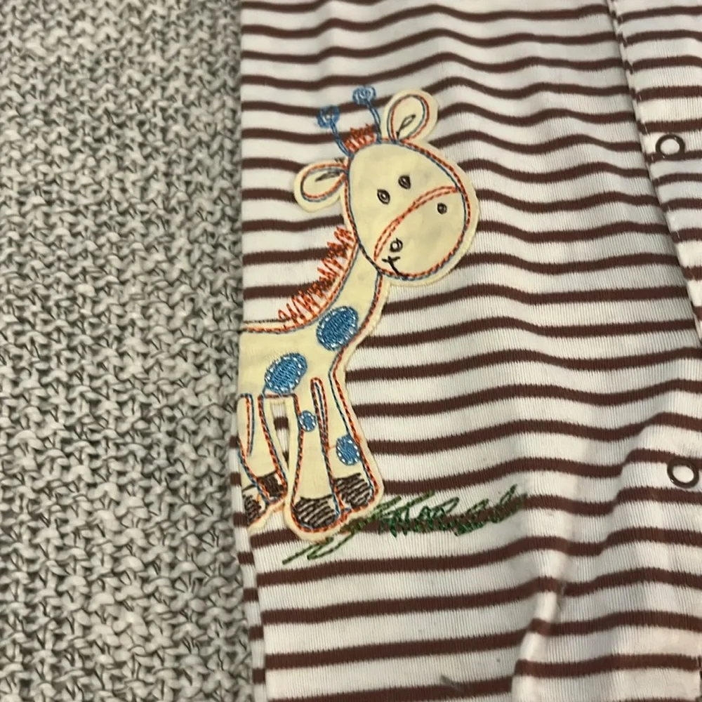 Baby 9 Month Footies Onsie PJs Brown & Crean Striped Giraffe by Little Me (New)